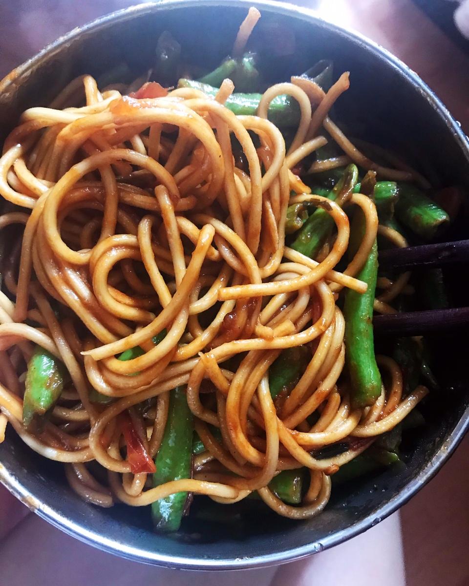 西红柿豆角焖面