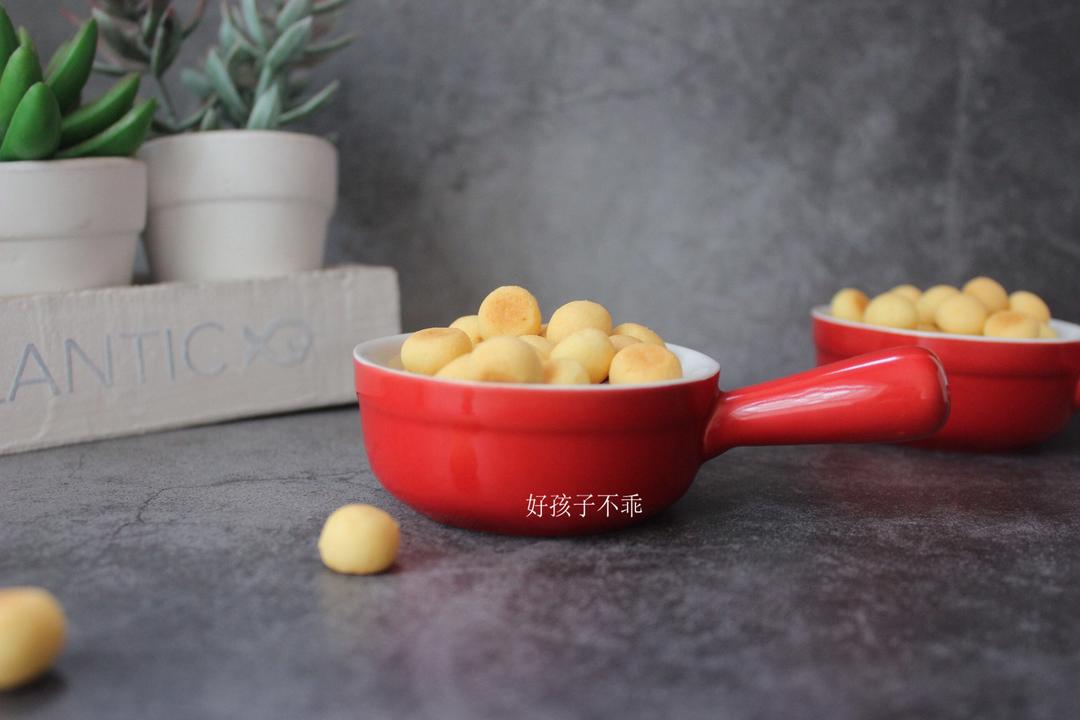 宝宝辅食—蛋黄小馒头，零添加，入口即化；居家宝妈的必备技能～