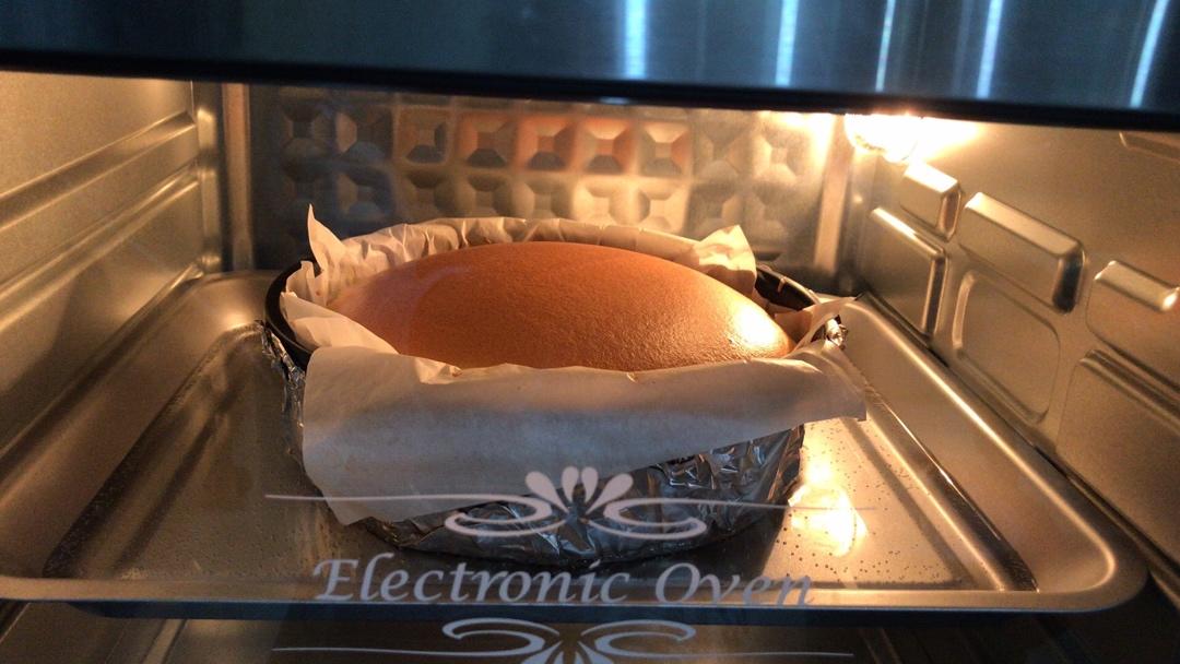 堪比柯基屁股
爆浆芝士🧀古早蛋糕