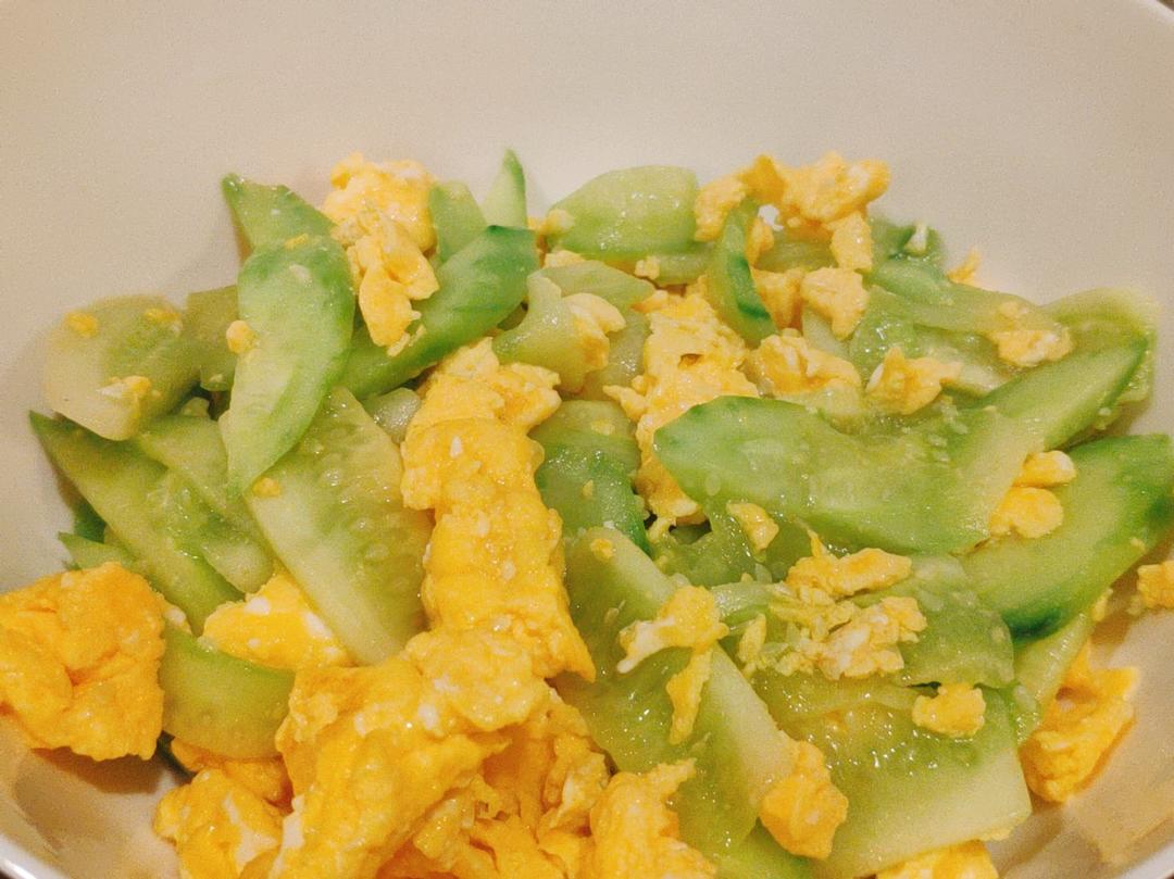 黄瓜炒鸡蛋