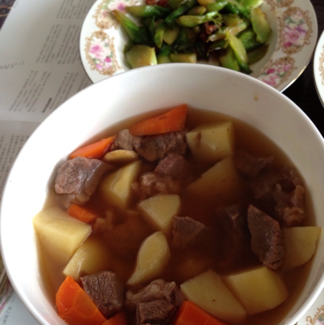 土豆牛腩煲