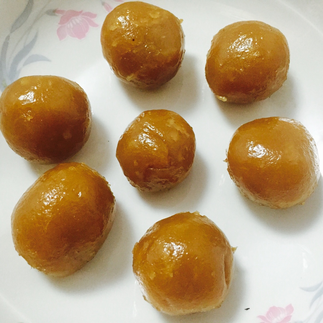 宁波特色小吃---灰汁团