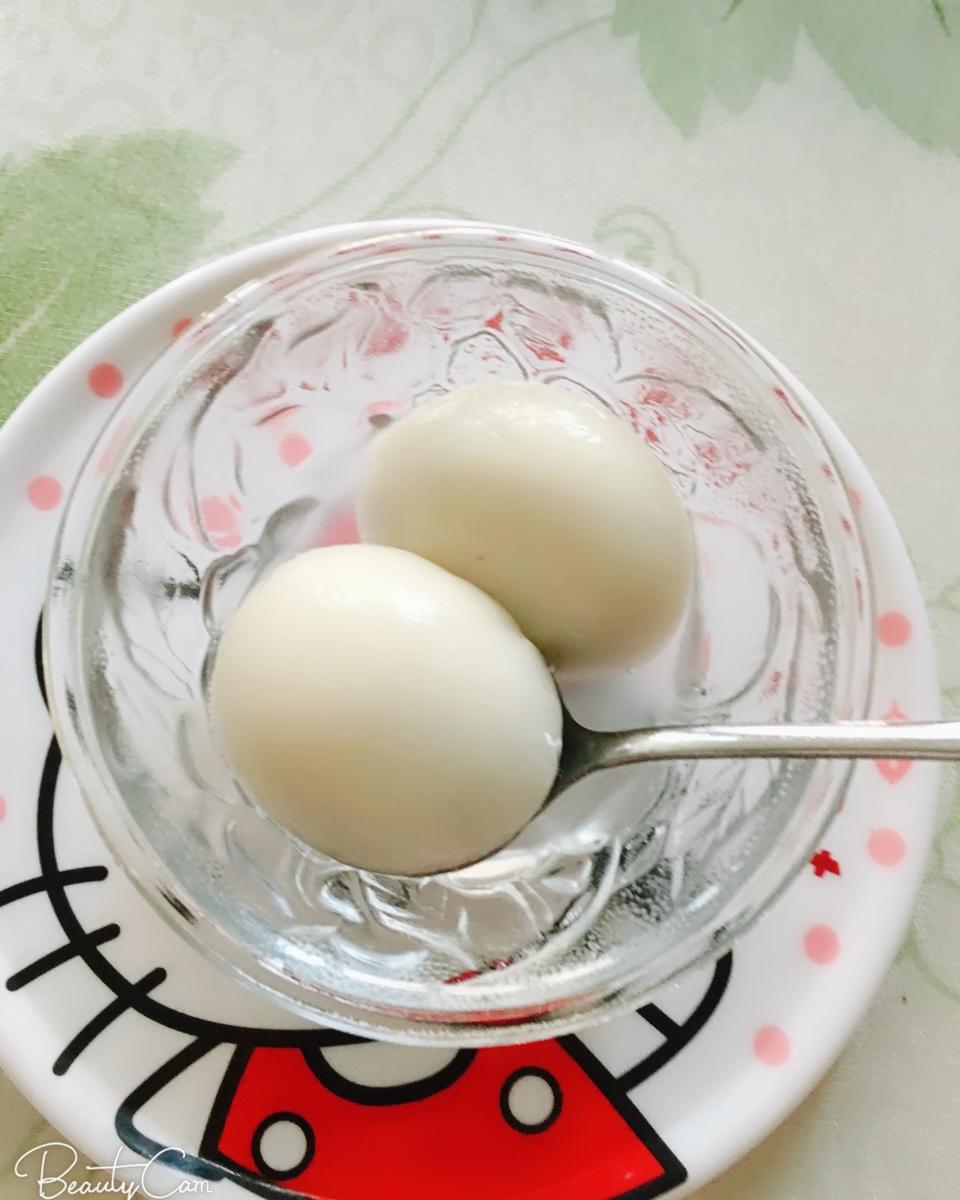花生黑芝麻汤圆