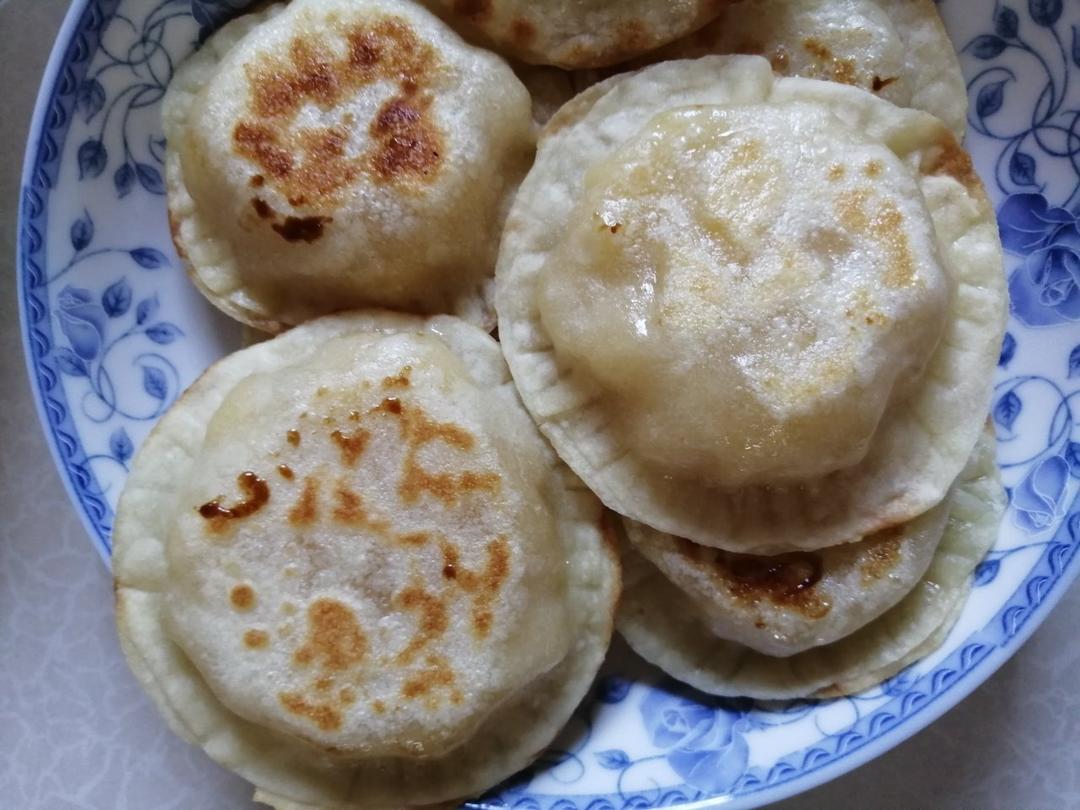 电饼铛/平底锅版剩饺子皮苹果派