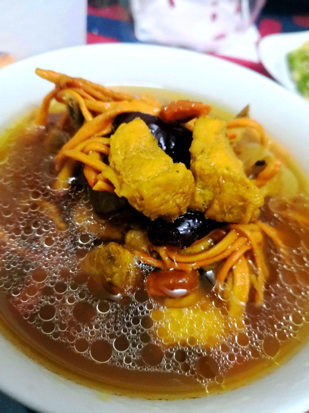 虫草花煲鸡汤