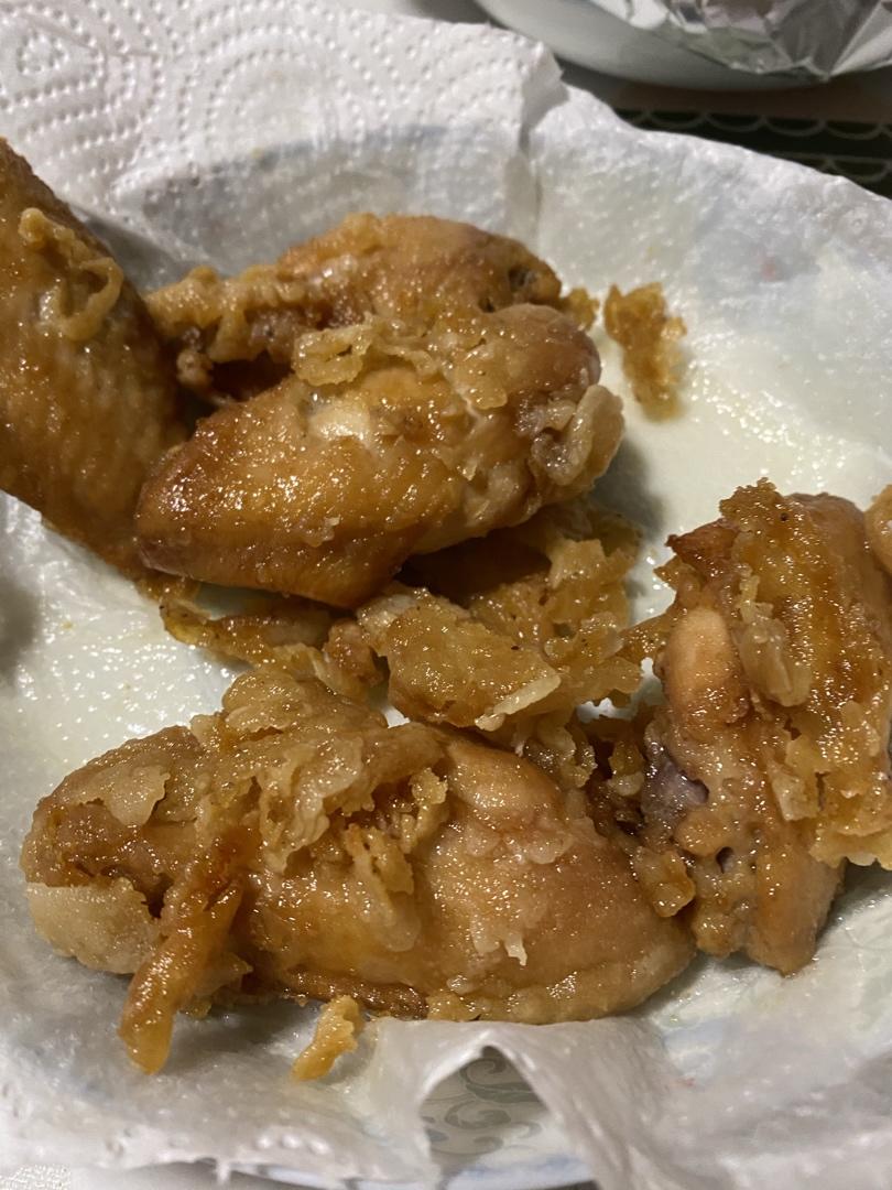 炸鸡翅（简易低配版无需炸鸡粉，无需面包糠，家常调料制作，家人吃不停😋，2.29日再次更新）