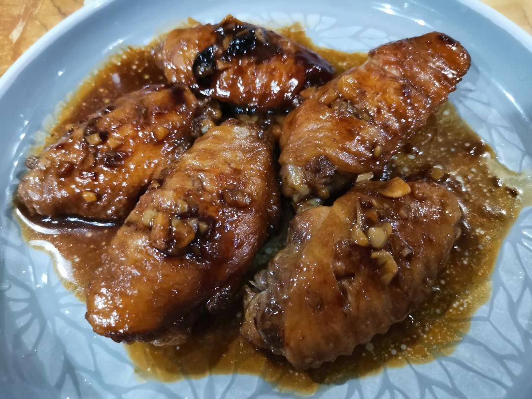 不要再可乐鸡翅了，求求你试试蒜香鸡翅吧，香味捅破天花板！