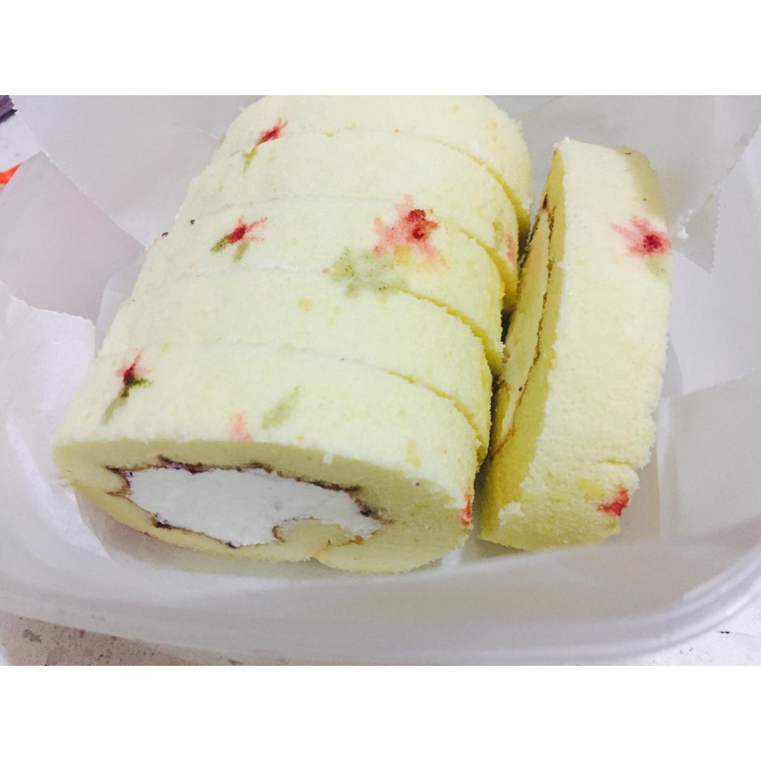 清新碎花手绘蛋糕卷