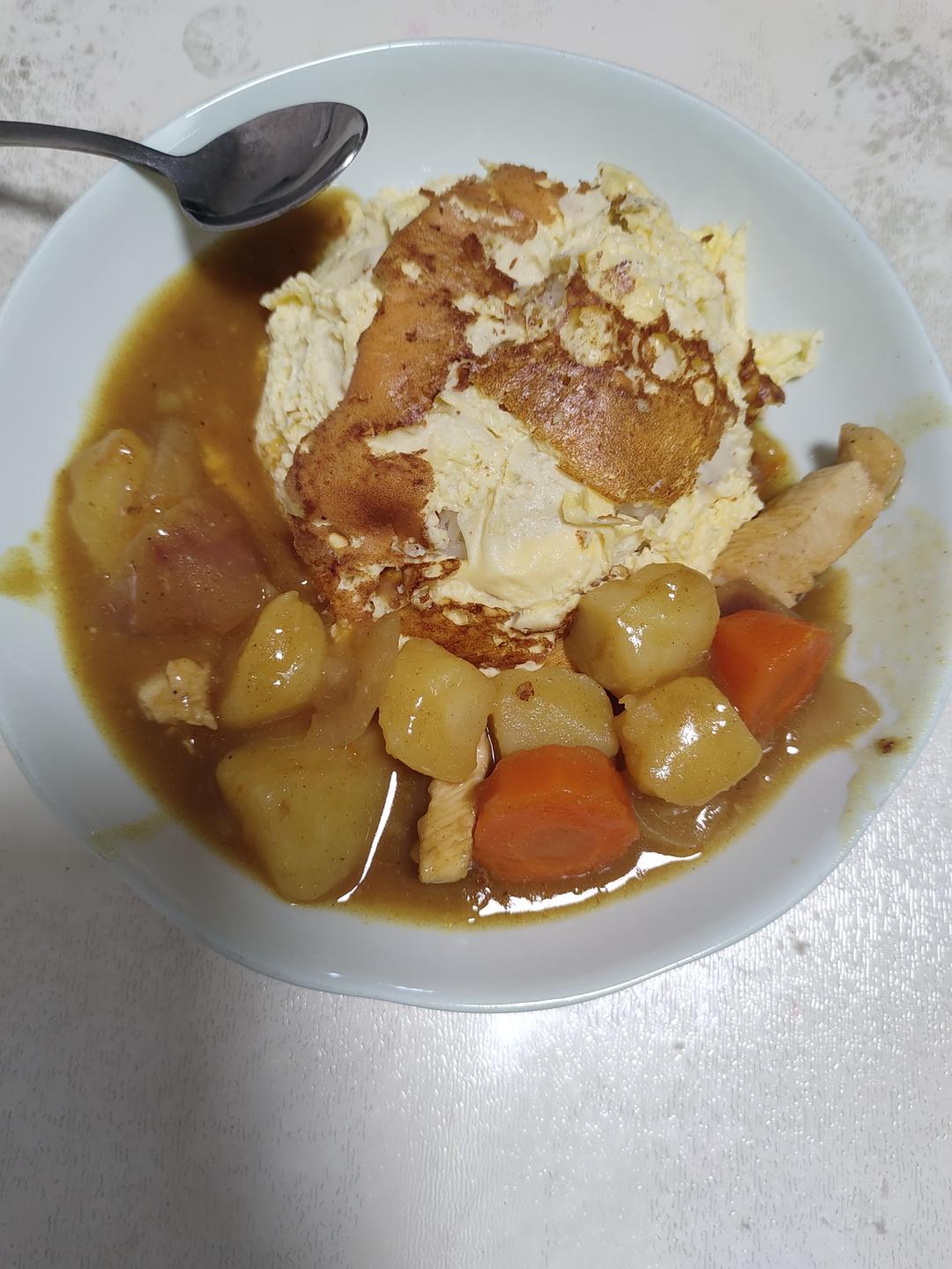 日式咖喱鸡蛋包饭