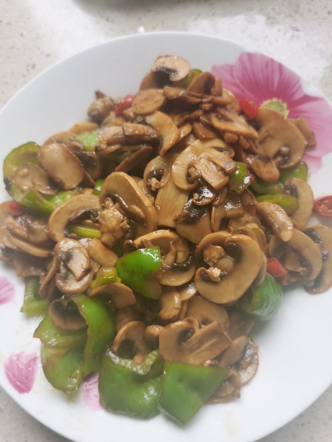 素炒鲜口蘑（白蘑菇），快手家常菜