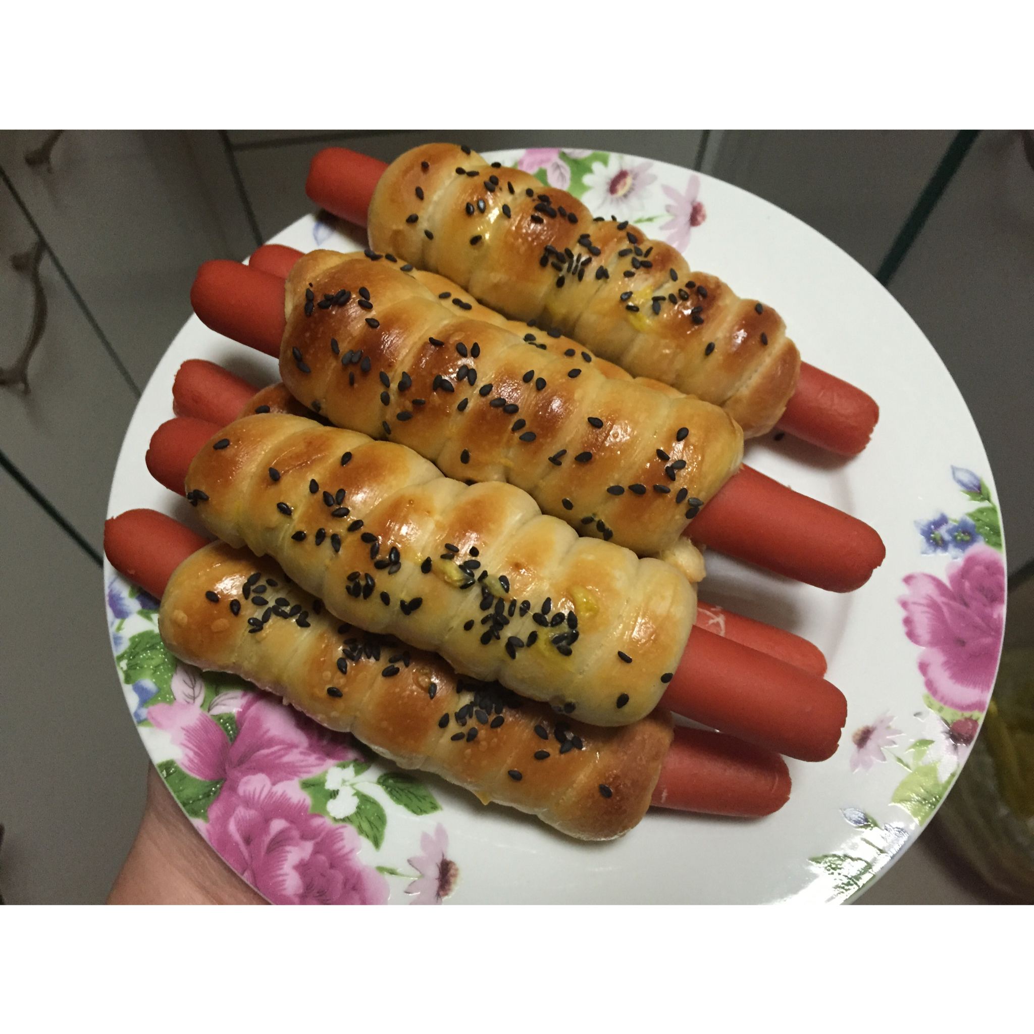 毛毛虫肉松面包