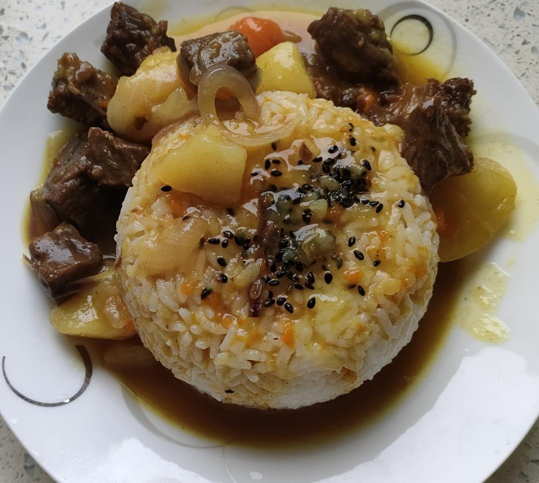 咖喱牛肉饭