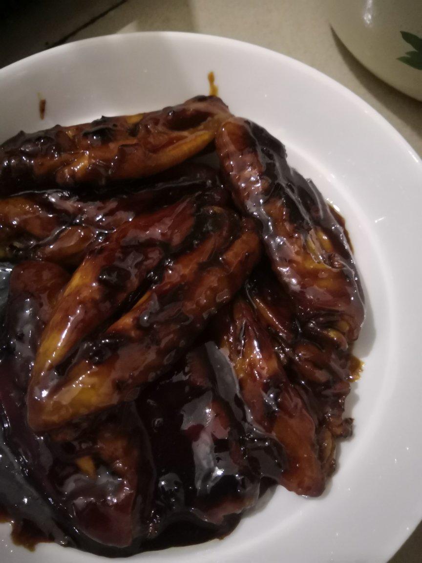厨师长教你：“可乐鸡翅”的家常做法，味道鲜嫩可口，先收藏起来