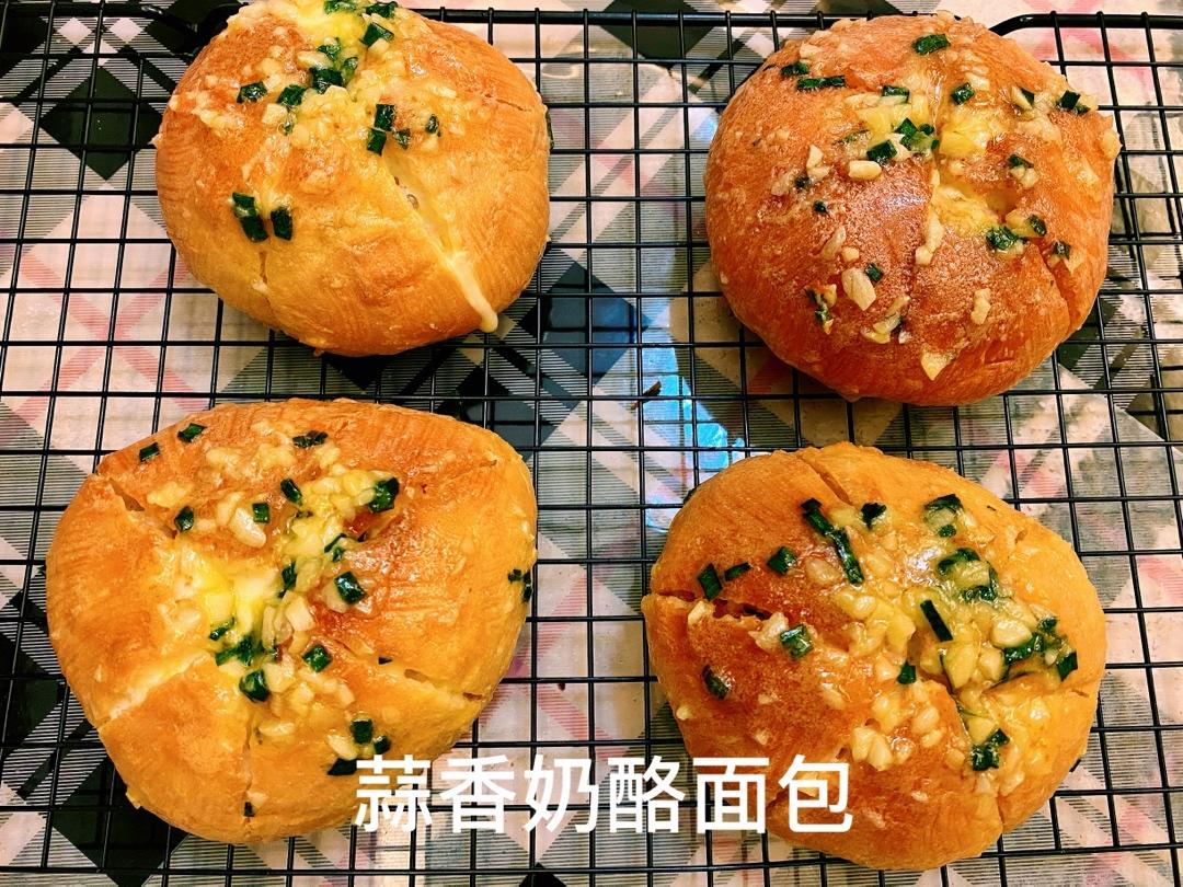 网红蒜香奶酪面包，好吃到爆炸