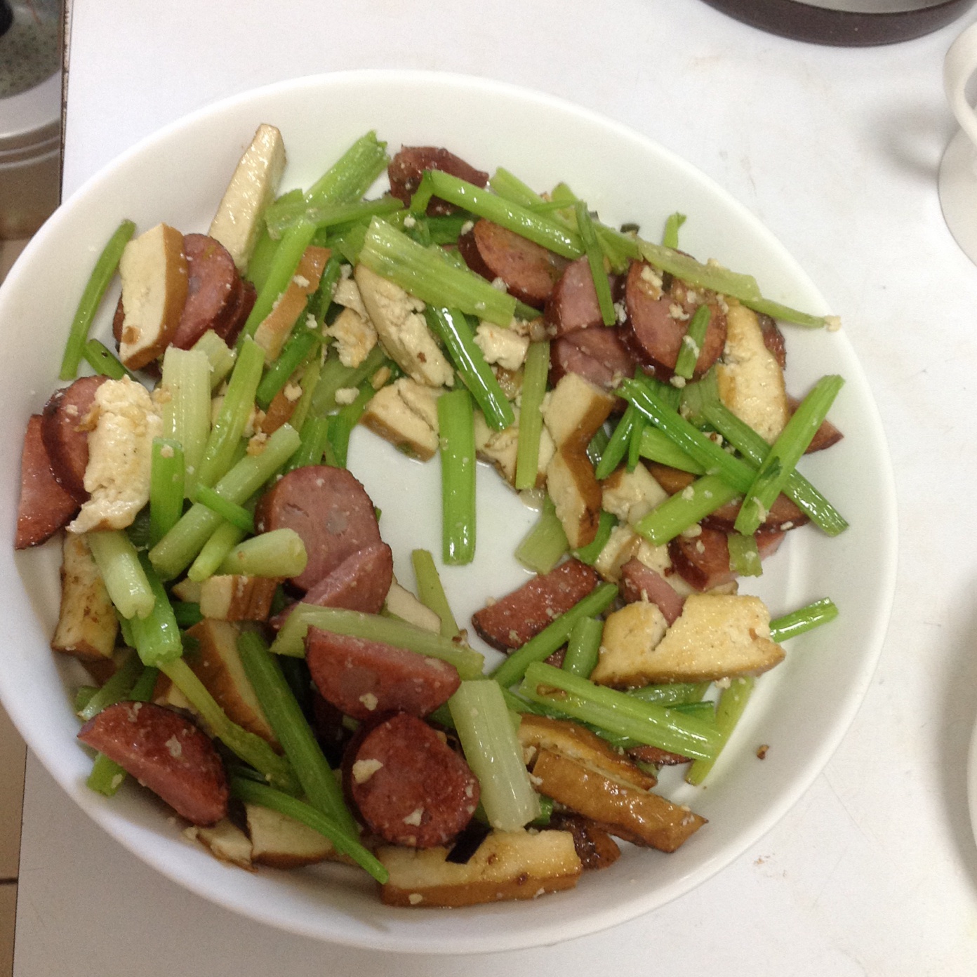 哈红肠西芹炒豆干