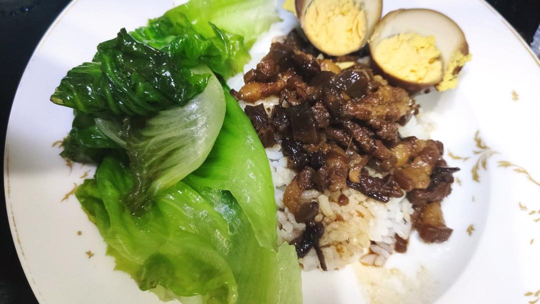 洋葱酥卤肉饭
