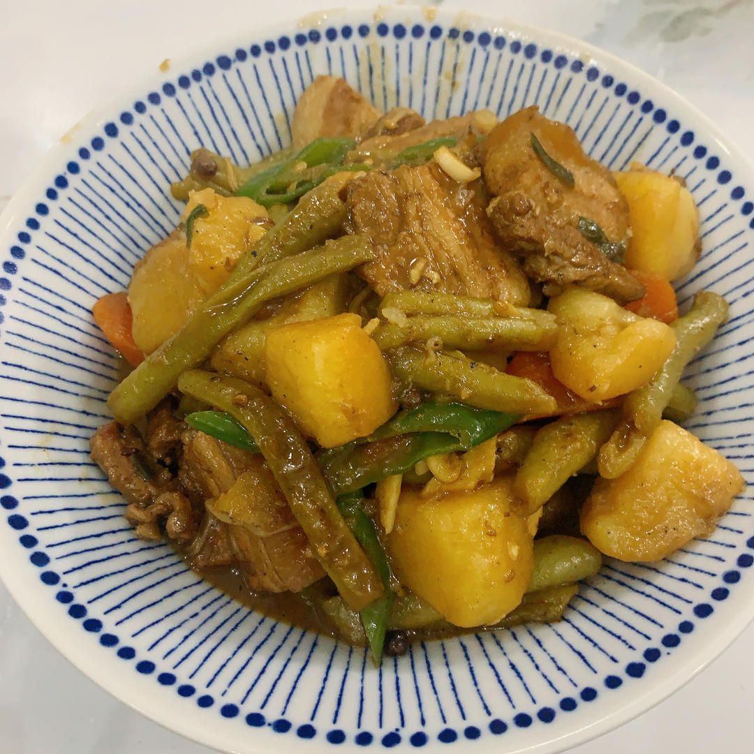 土豆炖肉豆角粉条（东北版）