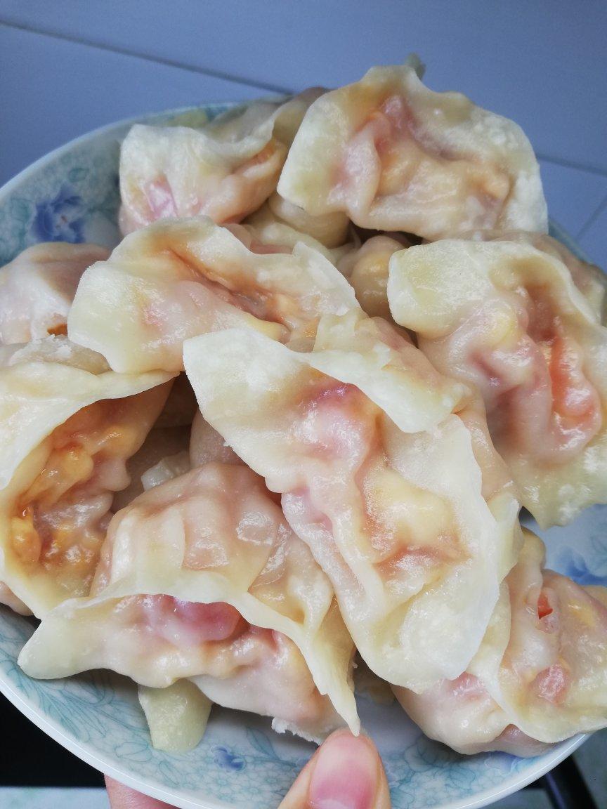 西红柿鸡蛋饺子