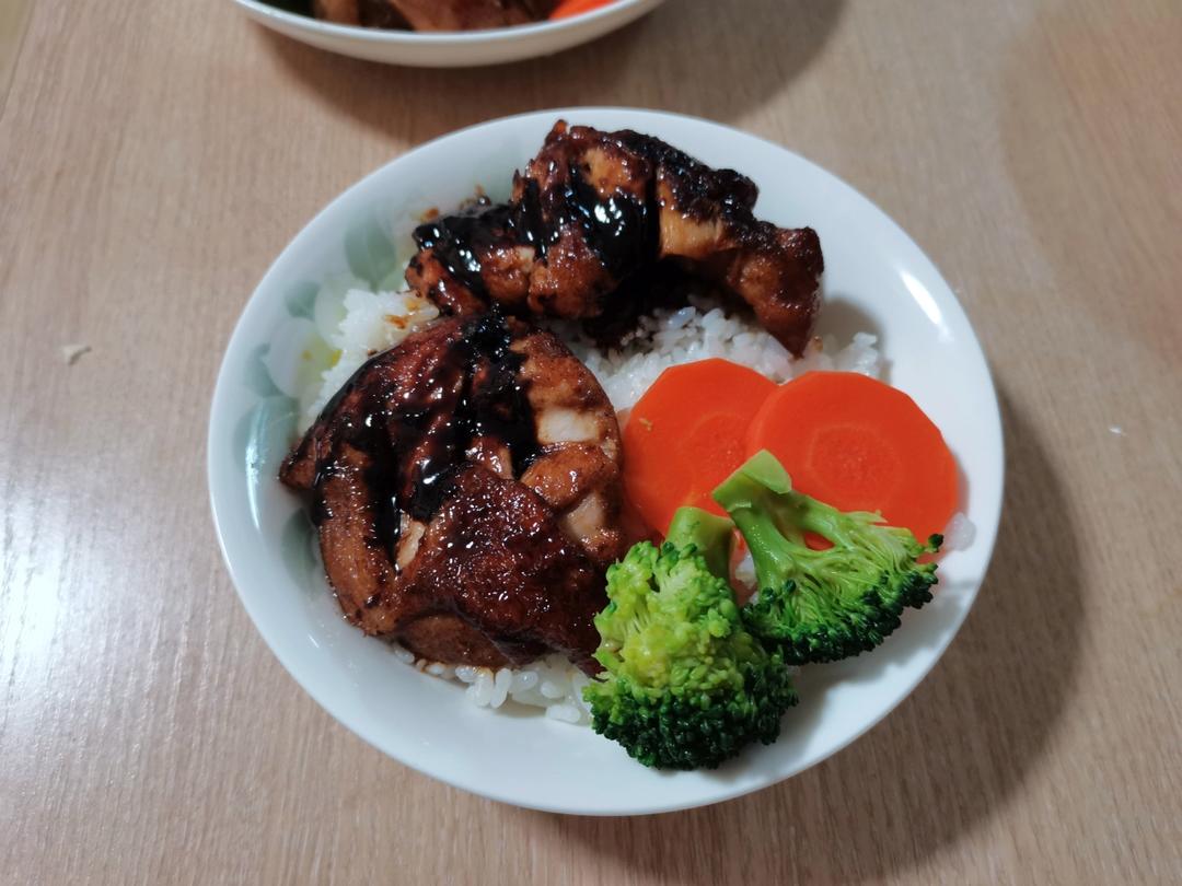 照烧鸡腿饭