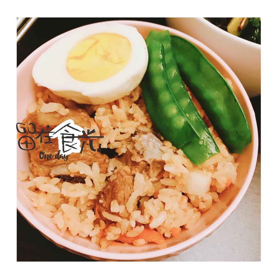 喷香排骨焖饭（爆好吃）