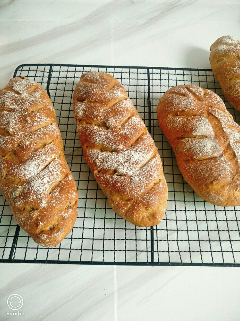 全麦核桃红枣软欧