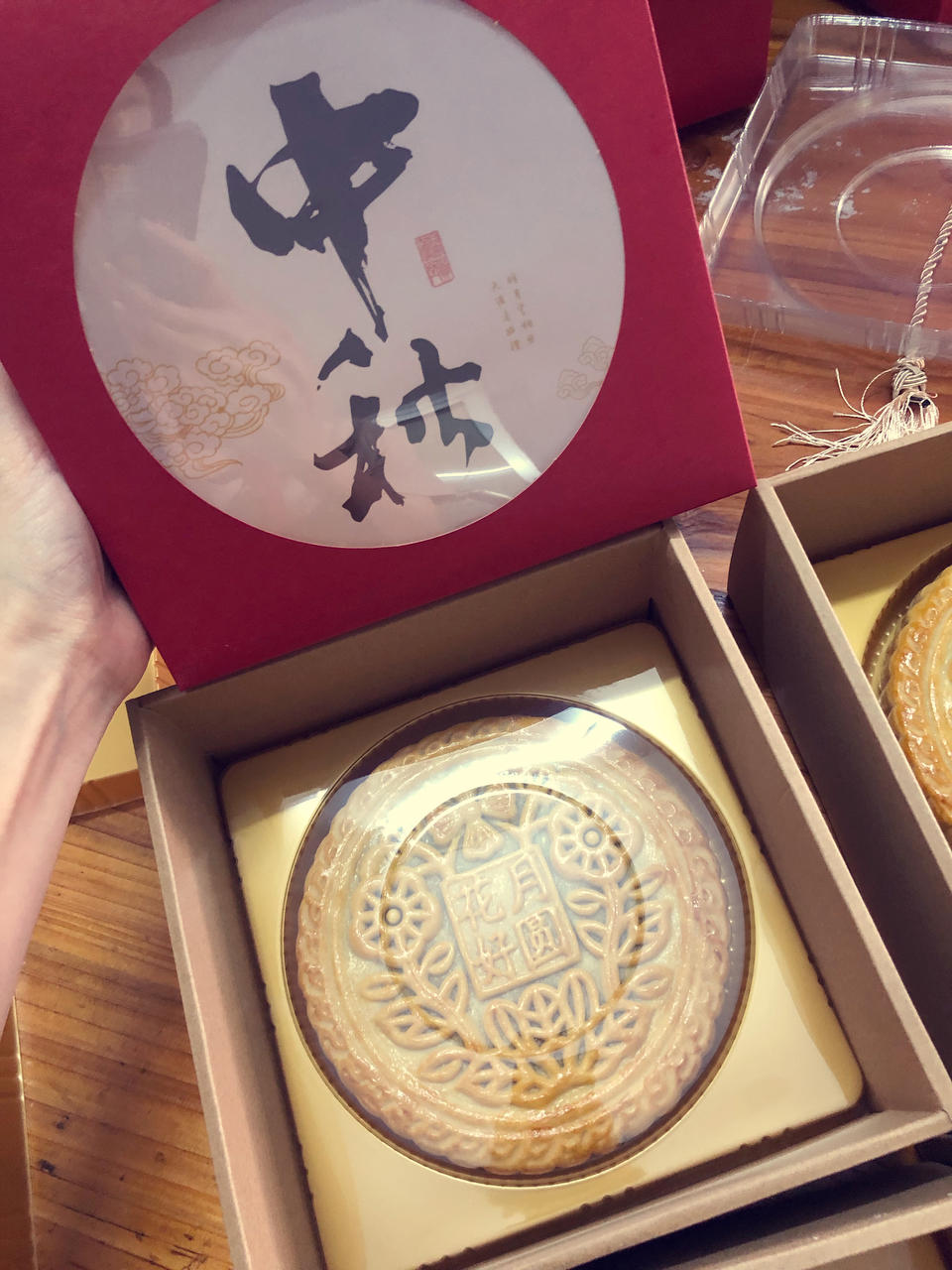 《Tinrry+》教你做广式大月饼（芋泥+麻薯+咸蛋黄肉松）