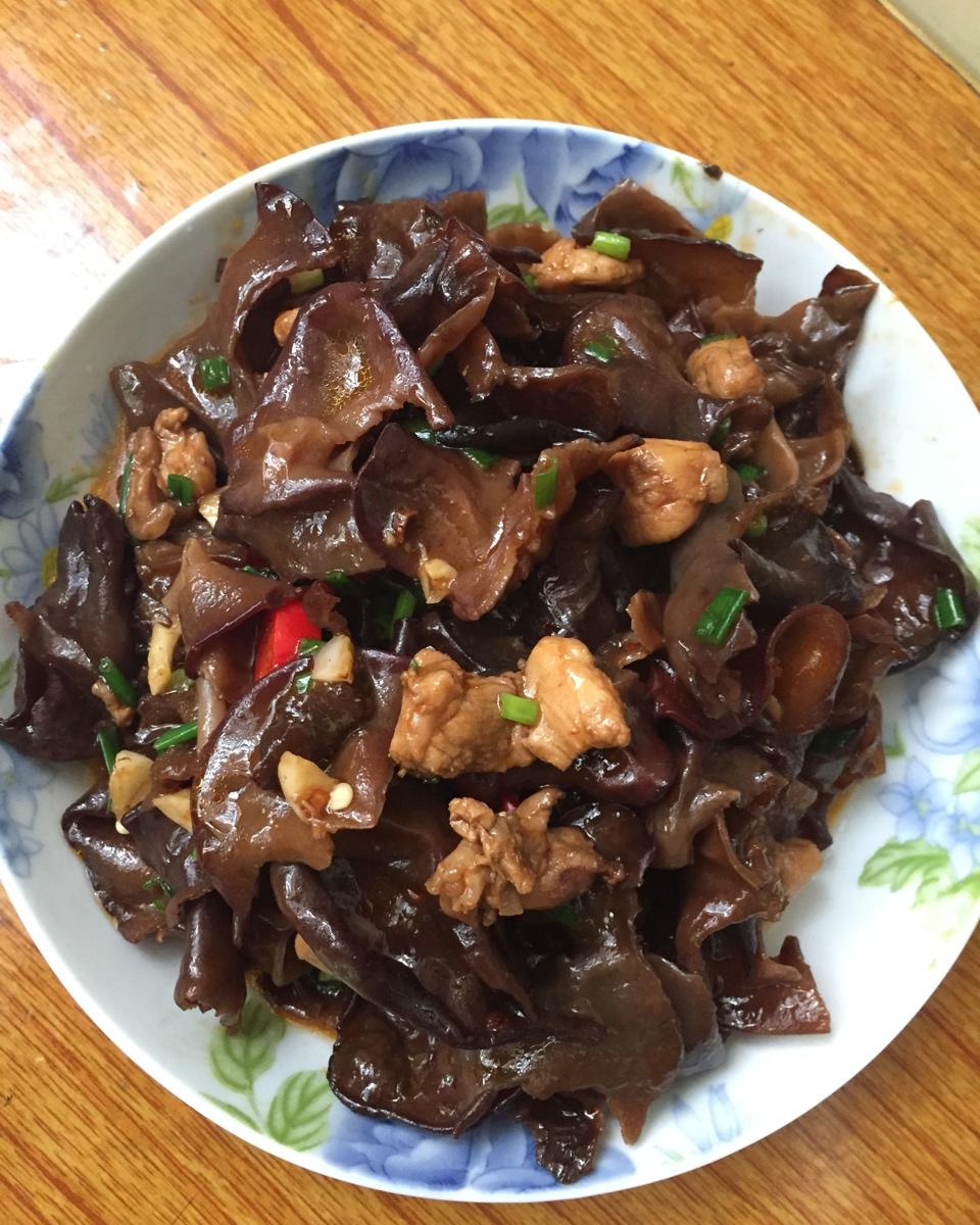 木耳炒肉