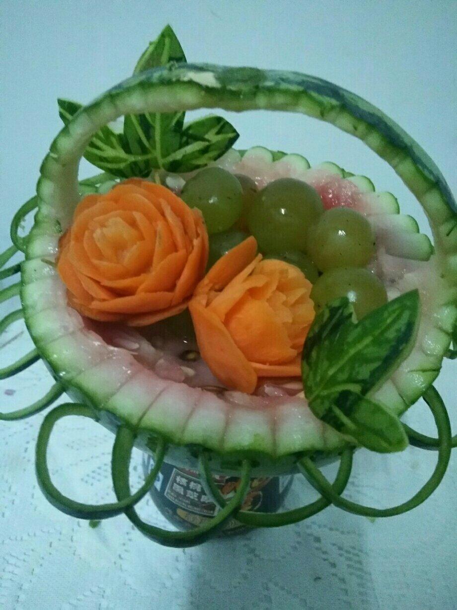 漫天飞雪陈做的西瓜花篮