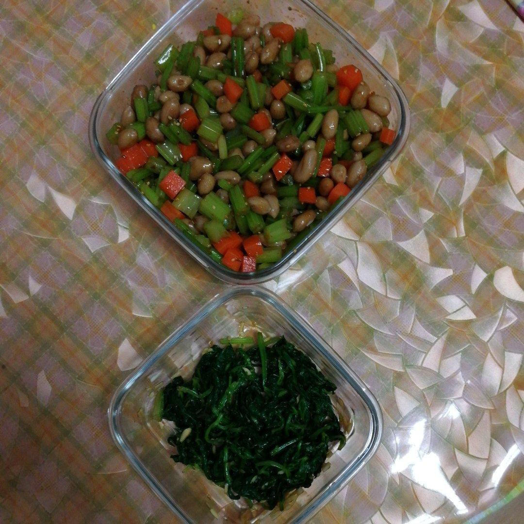凉拌芹菜花生米胡萝卜