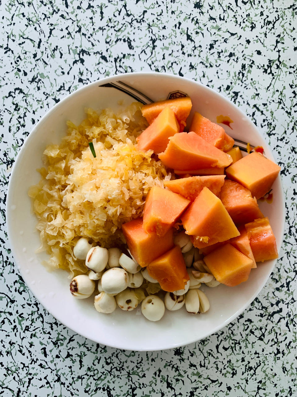 木瓜红枣银耳羹【10月北鼎养生壶食谱】