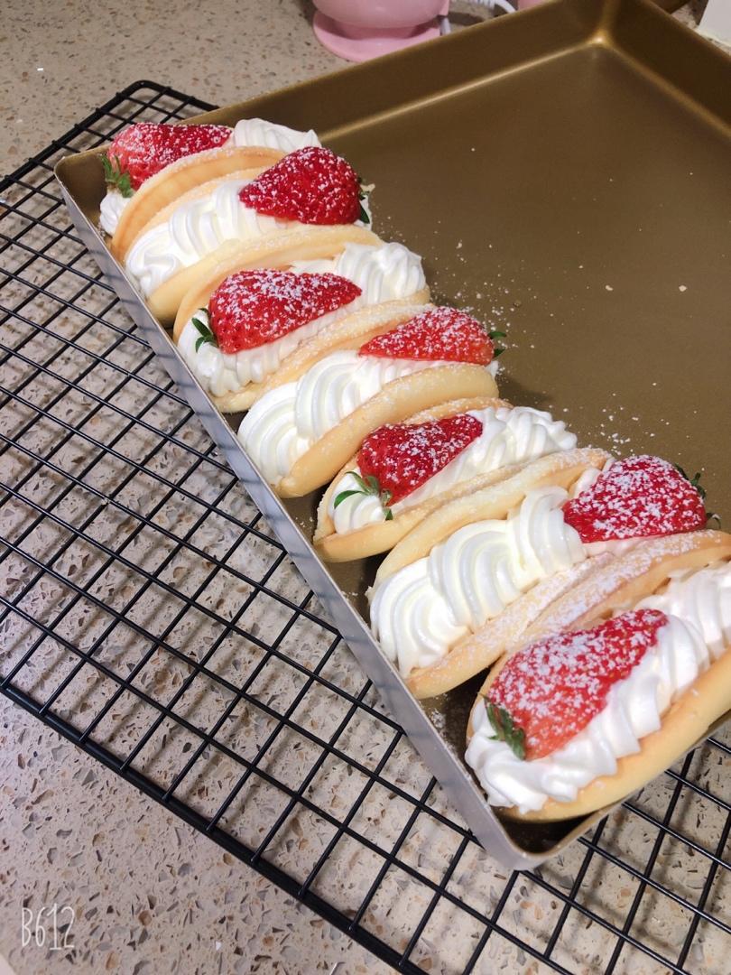 超详细草莓抱抱卷攻略，消耗奶油