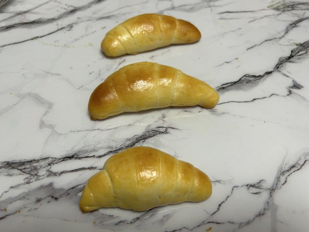 手揉小小牛角包🥐（牛奶面包配方）