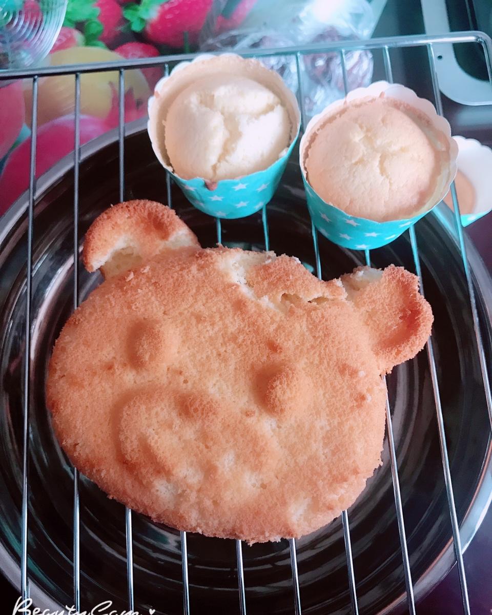 日式橙香海绵纸杯蛋糕