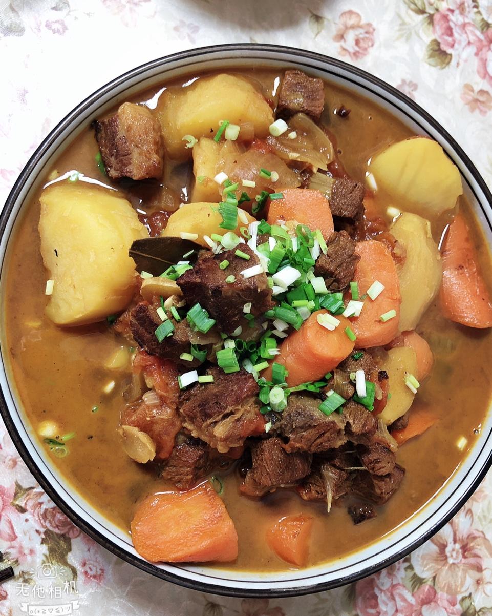 番茄土豆炖牛腩