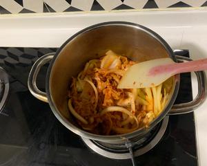5分钟韩综必备最好吃的低脂泡菜汤的做法 步骤3