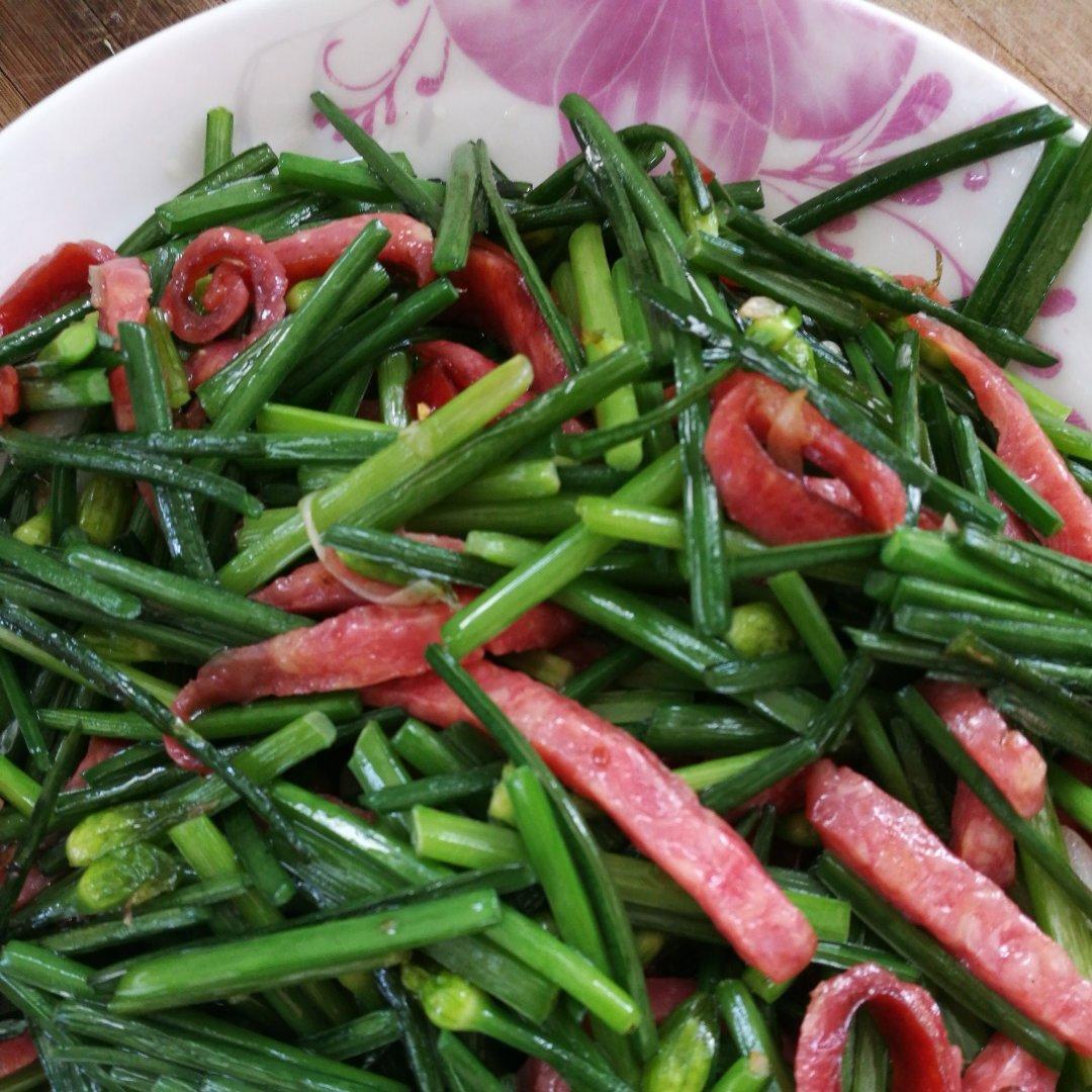 韭菜花炒肉丝