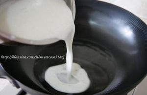 虾仁炒牛奶的做法 步骤8