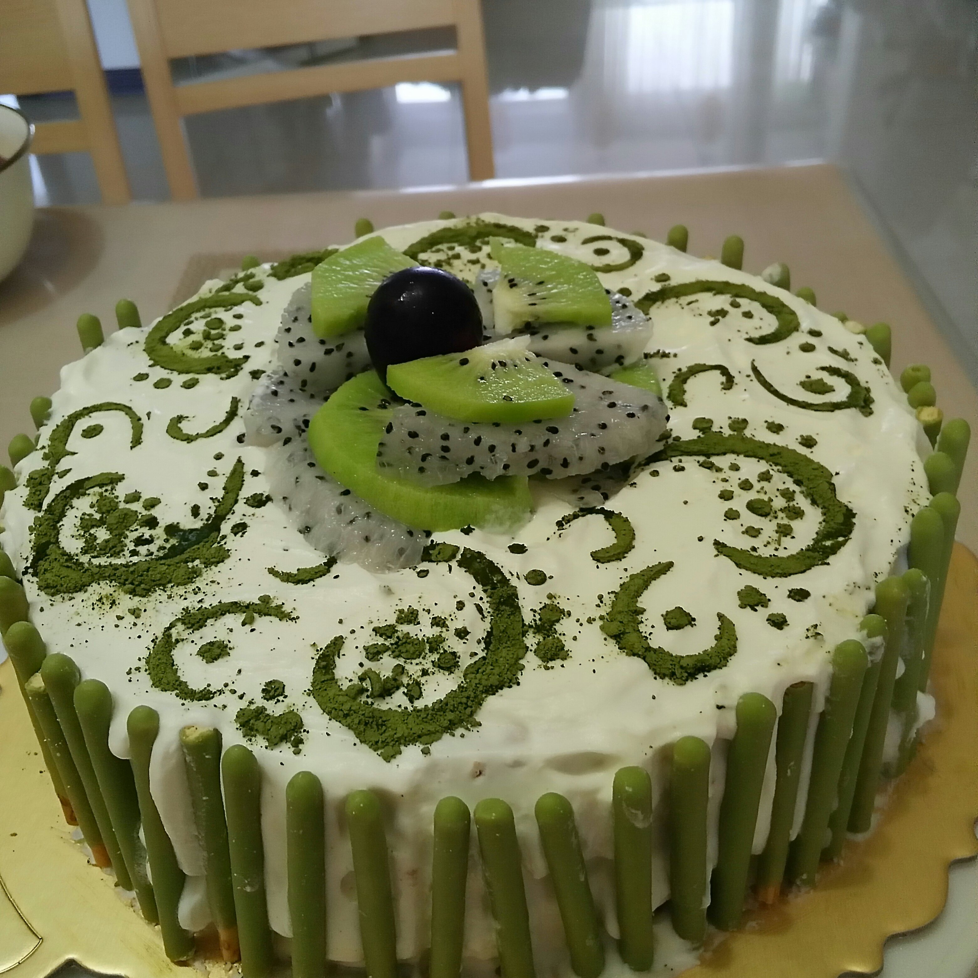 绿野仙踪水果生日蛋糕