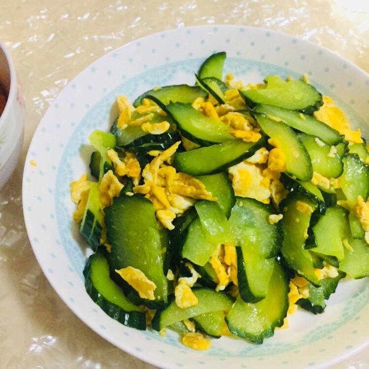 黄瓜炒鸡蛋