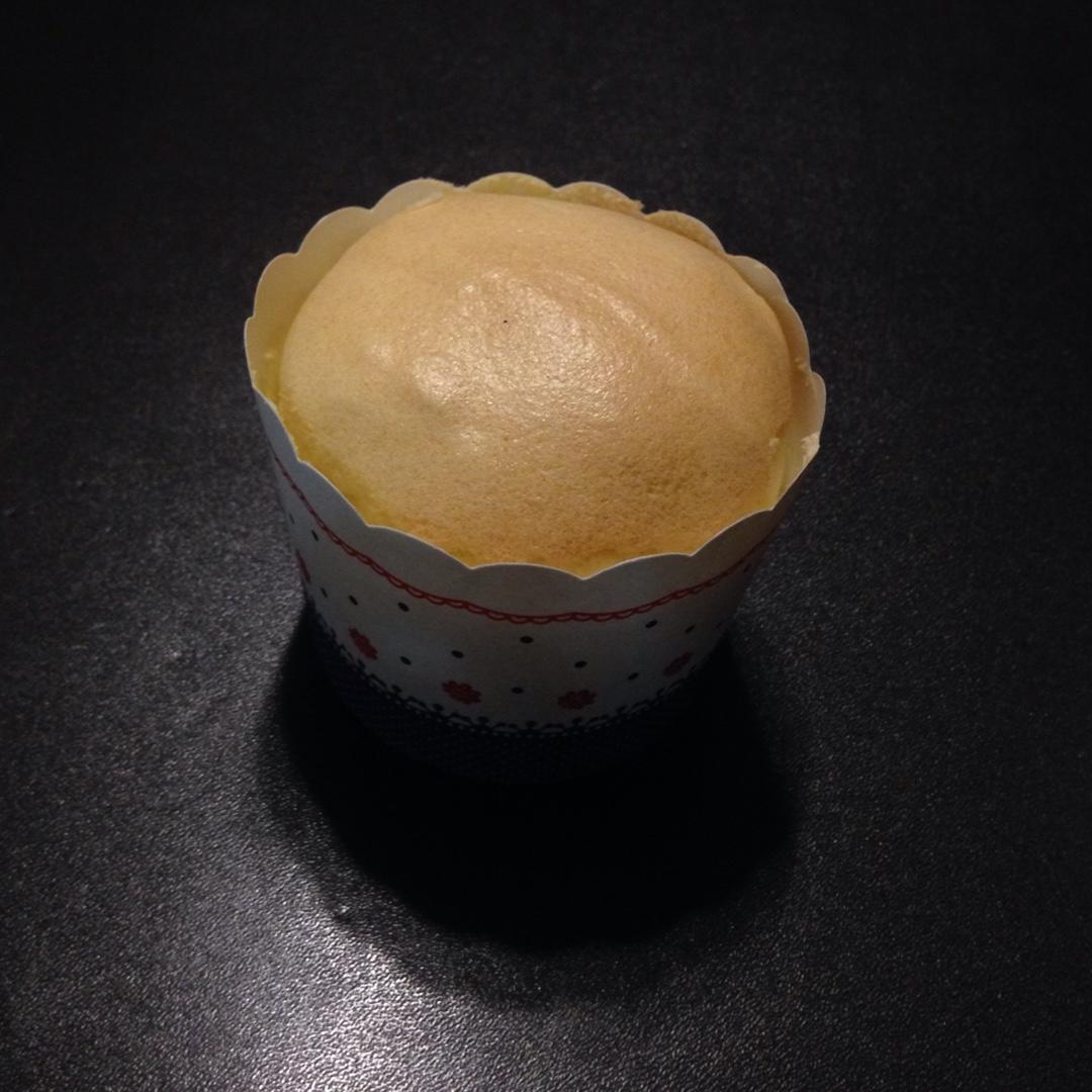 蛋香十足の海绵杯子蛋糕，伴手礼好选择。