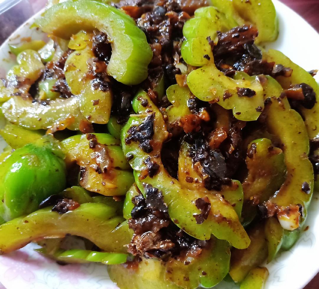 牛肉炒苦瓜