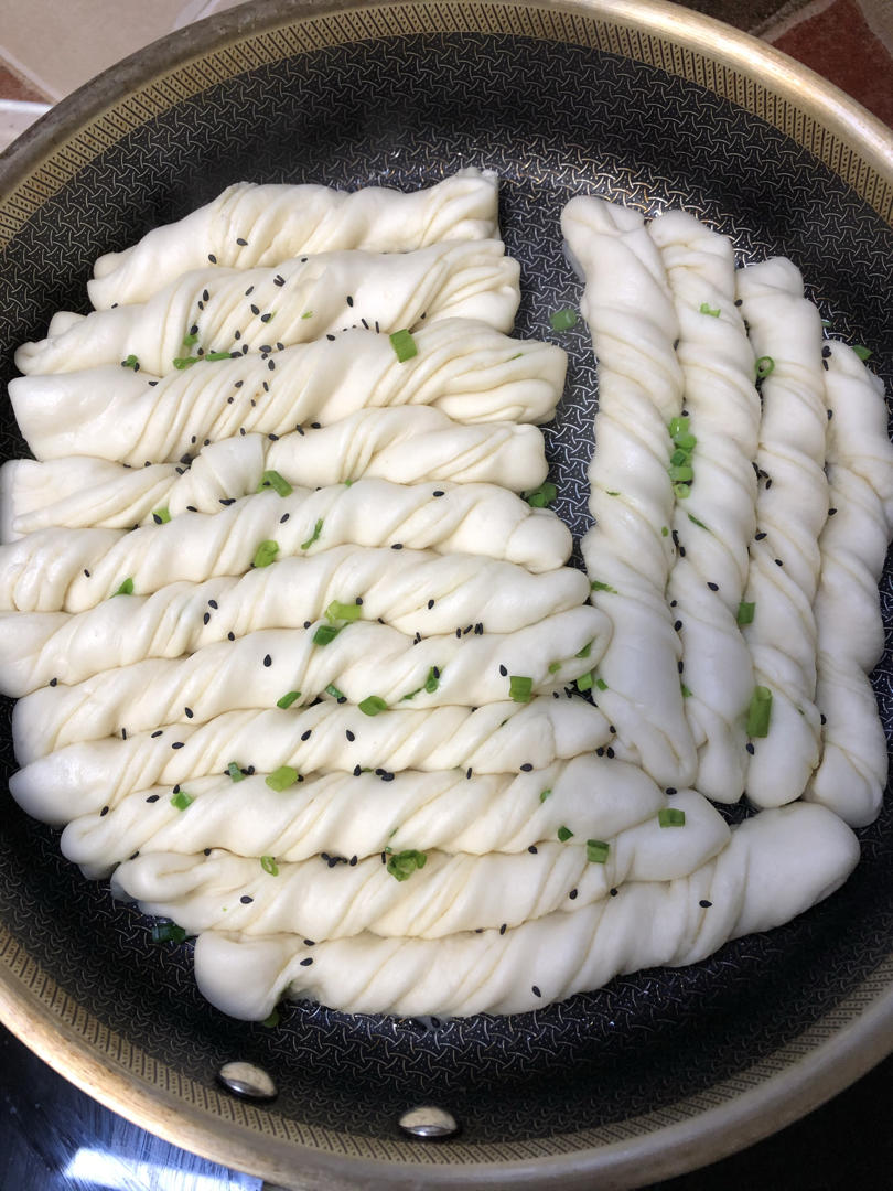 一定要做！—煎卷子【生煎花卷】