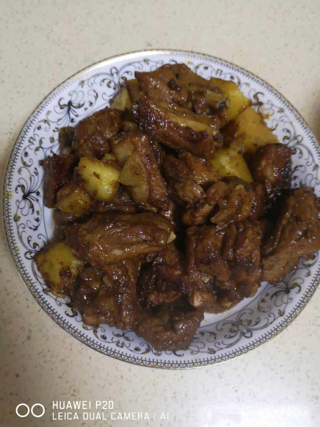 土豆烧排骨