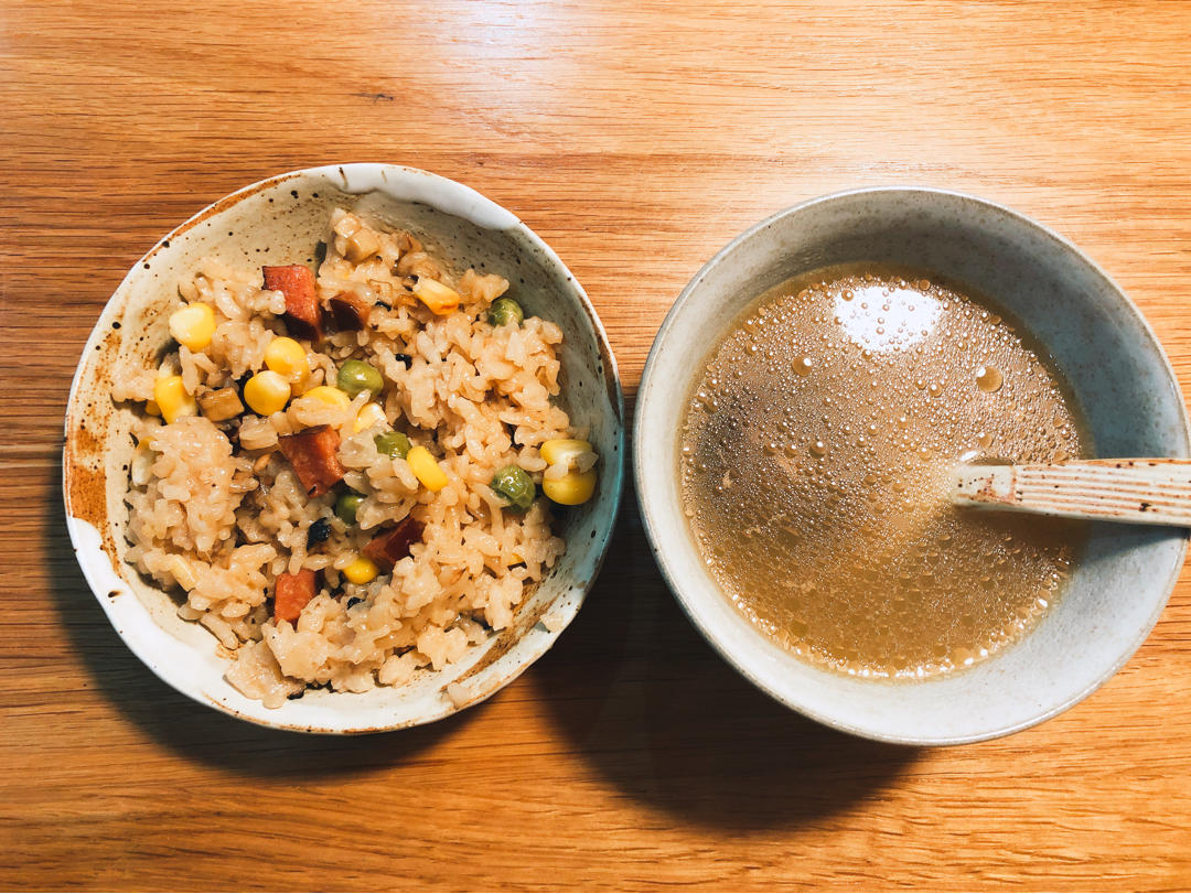 全网最好吃的网红焖米饭，做出了煲仔饭的赶脚，俩儿子抢着吃