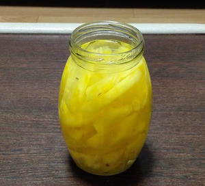 自制“菠萝罐头”的做法 步骤7
