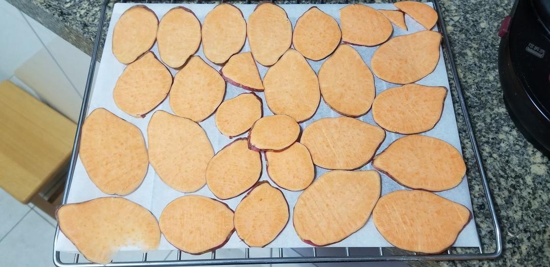 保证脆的烤红薯片（无油）