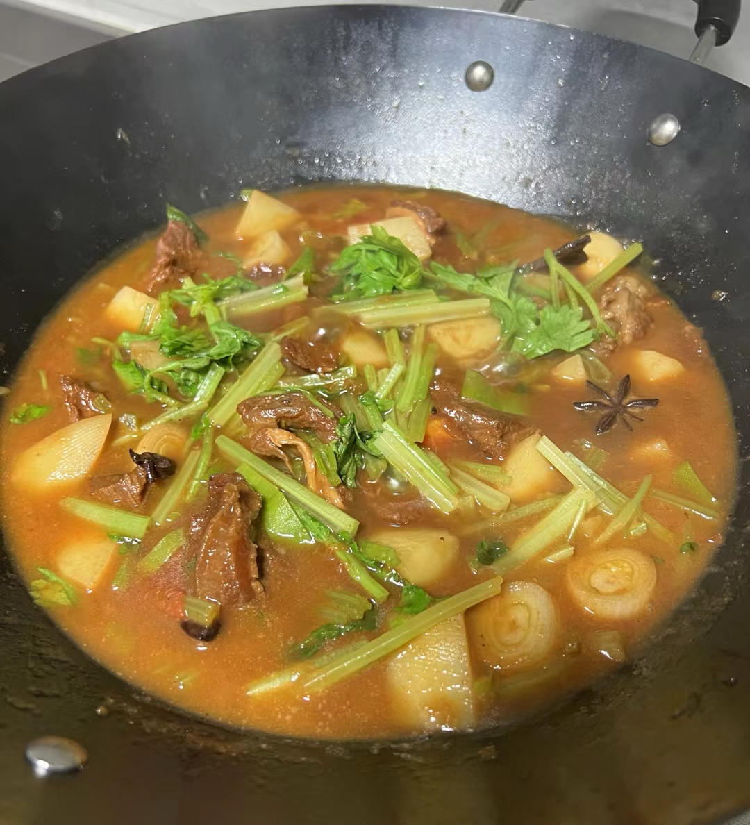 番茄土豆炖牛腩