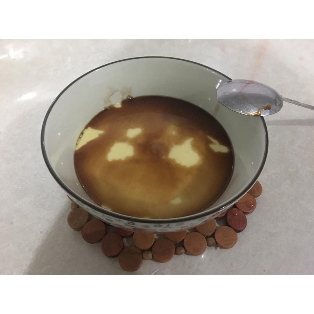 平滑如镜的蛋羹