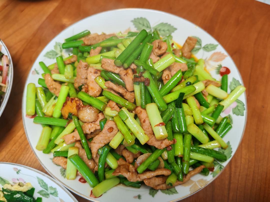 蒜苔炒肉末，三碗米饭都不够吃