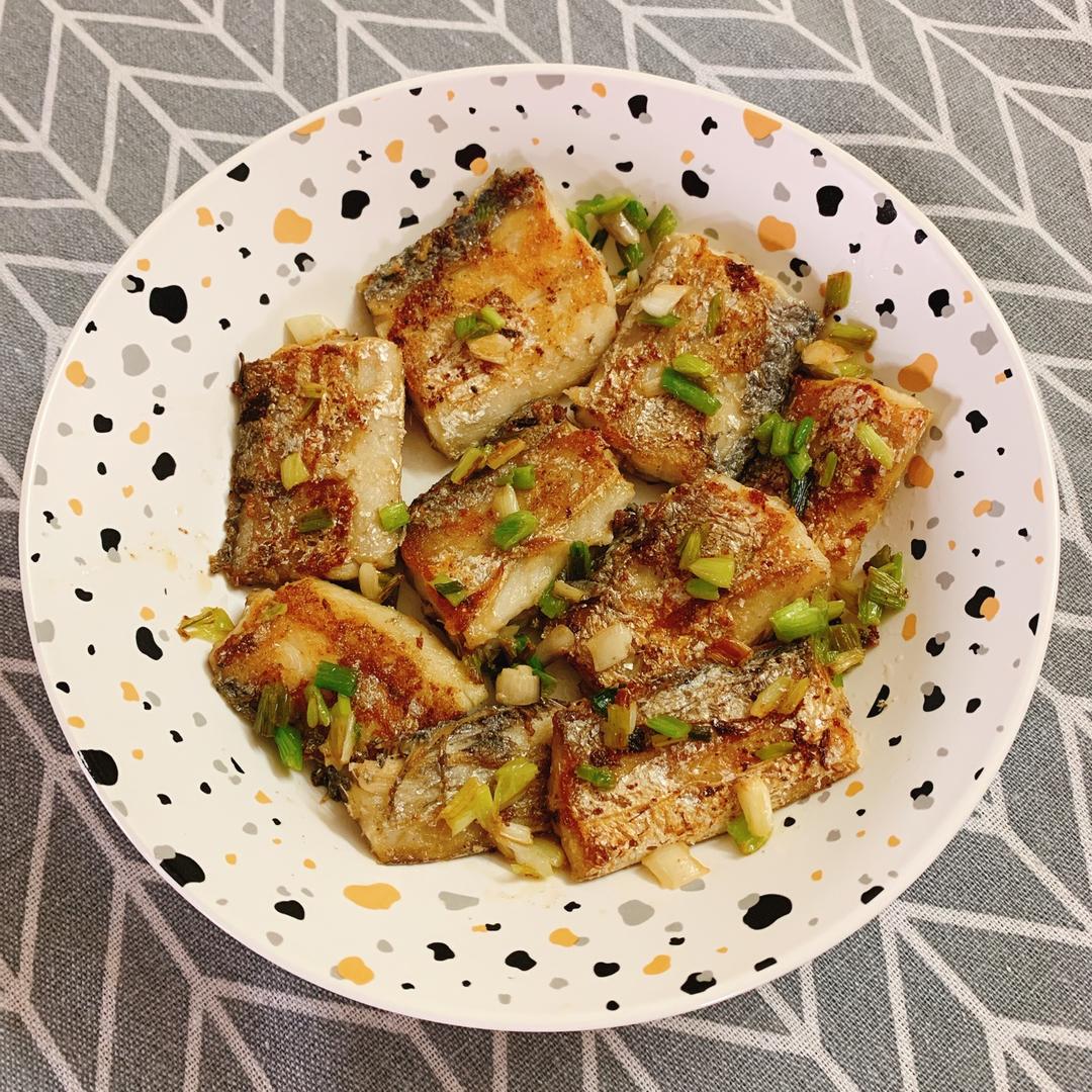 香煎带鱼